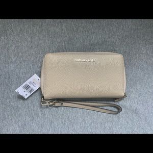 Authentic and Brand New Michael Kors Handbags!